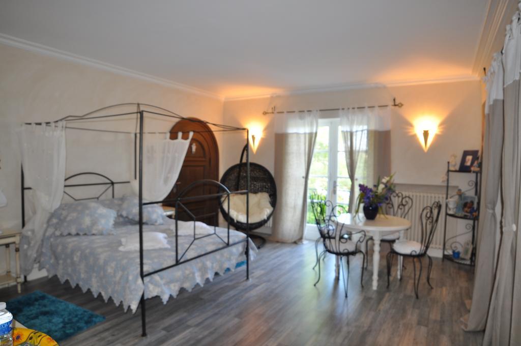 Villa Domaine le Bourdet à Saint-Sauveur-de-Cruzière Chambre photo