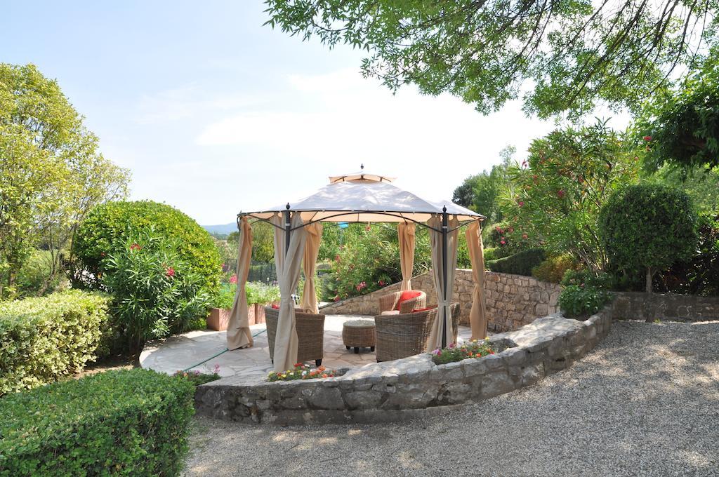 Villa Domaine le Bourdet à Saint-Sauveur-de-Cruzière Extérieur photo